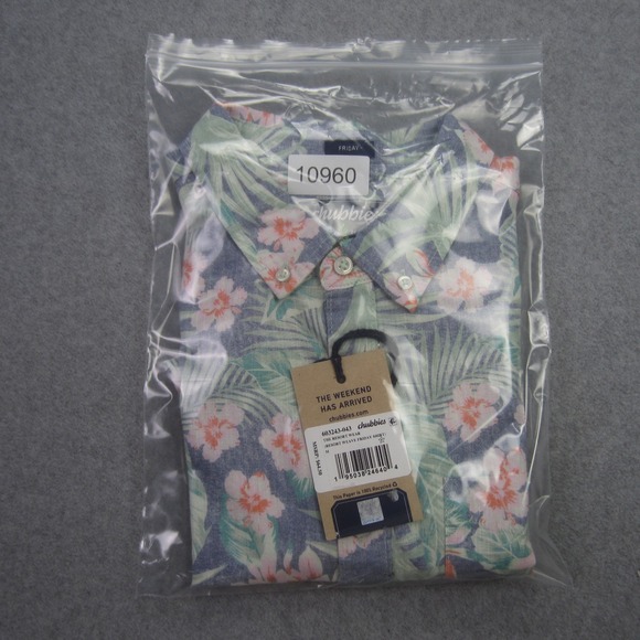 Chubbies Shirt Mens Medium Floral Resort Wear Friday Short Sleeve Button Up - Picture 15 of 15